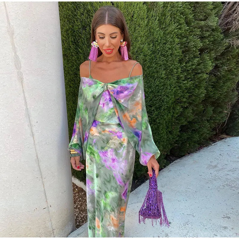 Ginette | Elegant Long Dress – Colored Print and Bare Shoulders