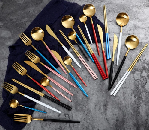 Conjunto de Talheres 24 Peças – Acabamento Chic Para Mesa Refinada