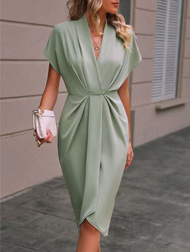 Nadia | Vestido Midi Cruzado – Elegante y Femenino