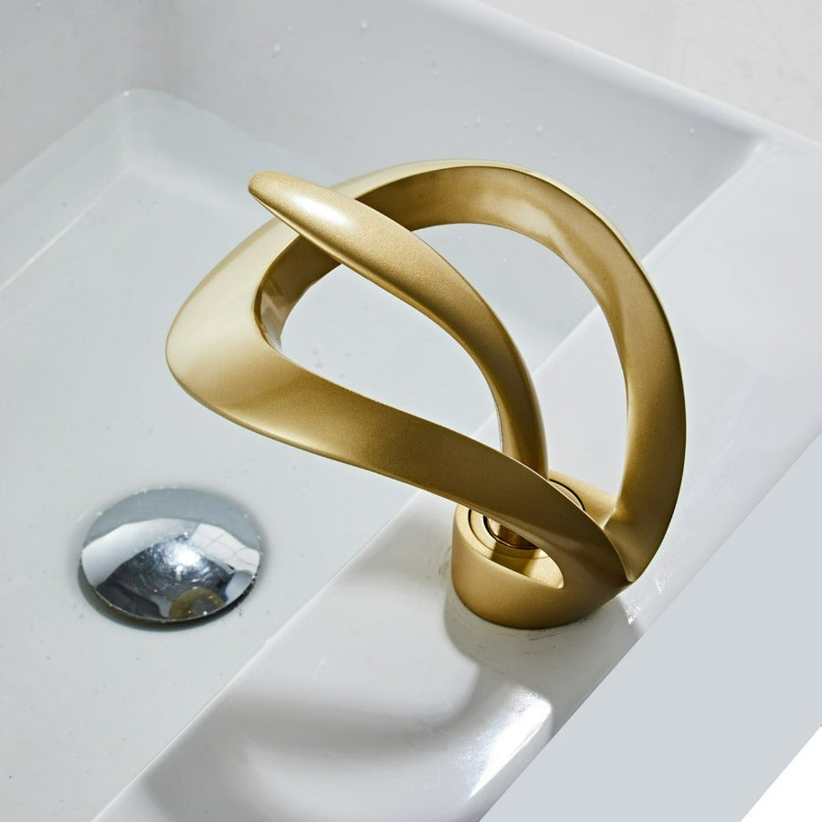 Torneira de Casa de Banho Moderna – Design Curvo e Elegante