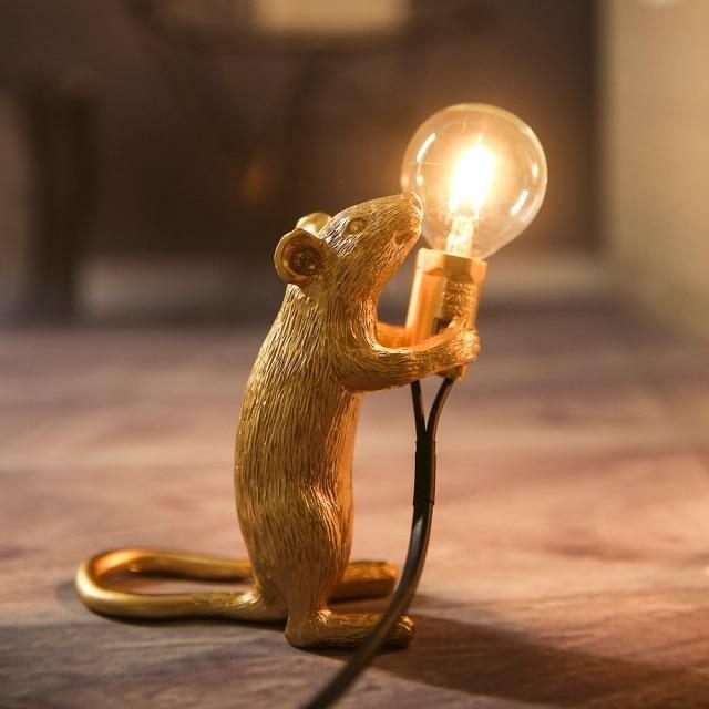 Stolní lampa Myš – Originální dekorace a trendy osvětlení