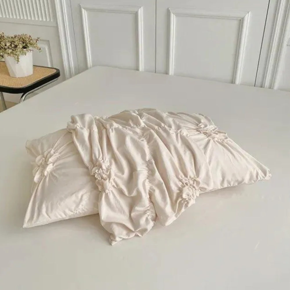 Conjunto de Cama Floral com Detalhes em Renda