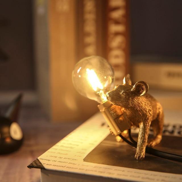 Stolní lampa Myš – Originální dekorace a trendy osvětlení