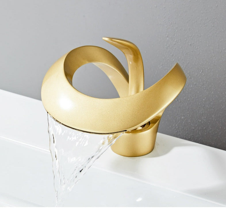Torneira de Casa de Banho Moderna – Design Curvo e Elegante