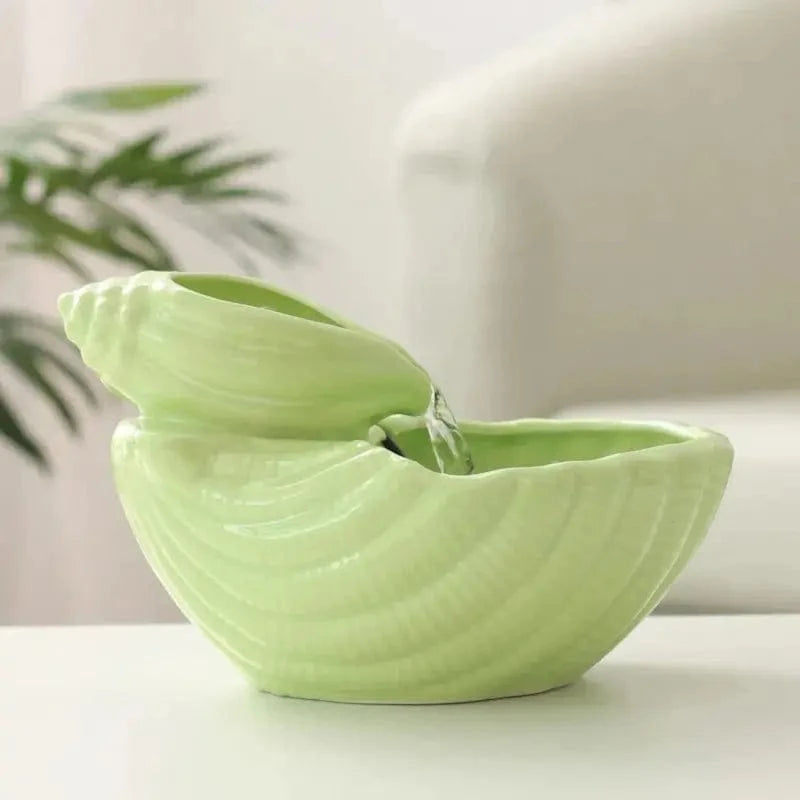 Cserép Macska Ivóforrás – Elegancia és Tiszta Hidratáció