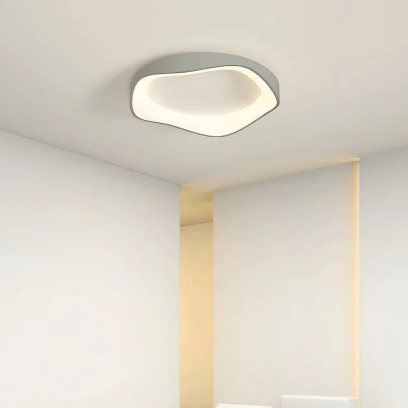 Plafonier LED Asimetric - Tendință și Eleganță 