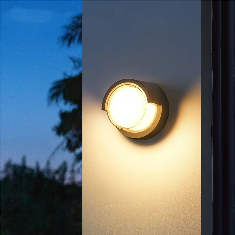 Nástěnné LED osvětlení pro venkovní použití – Bezpečnost a úspora energie 