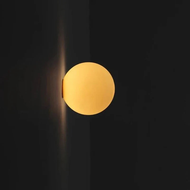 Applique da Parete Rotonda – Luce Pura e Moderna 