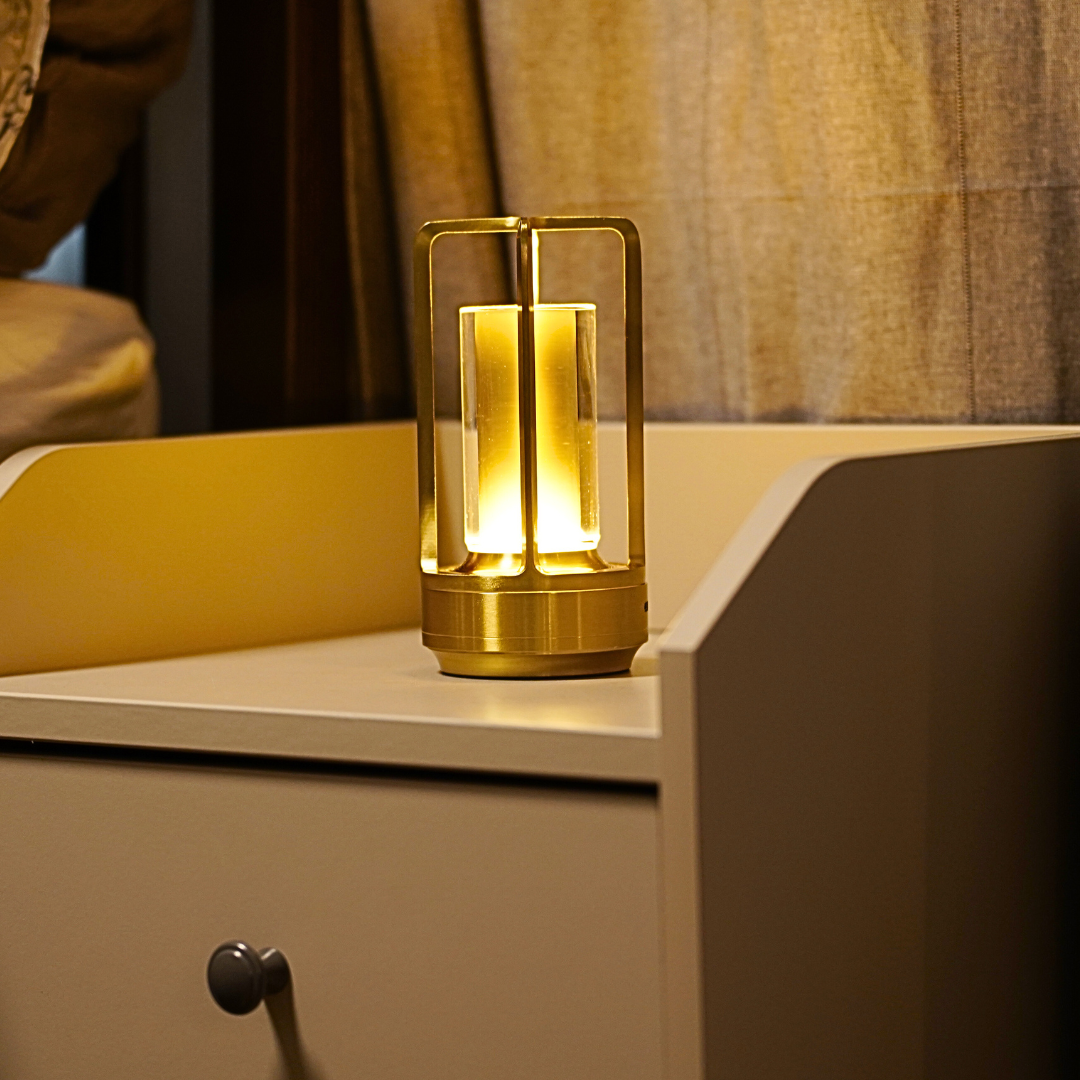 Lampada da Tavolo Ricaricabile – Luce Diffusa e Stile Senza Tempo 
