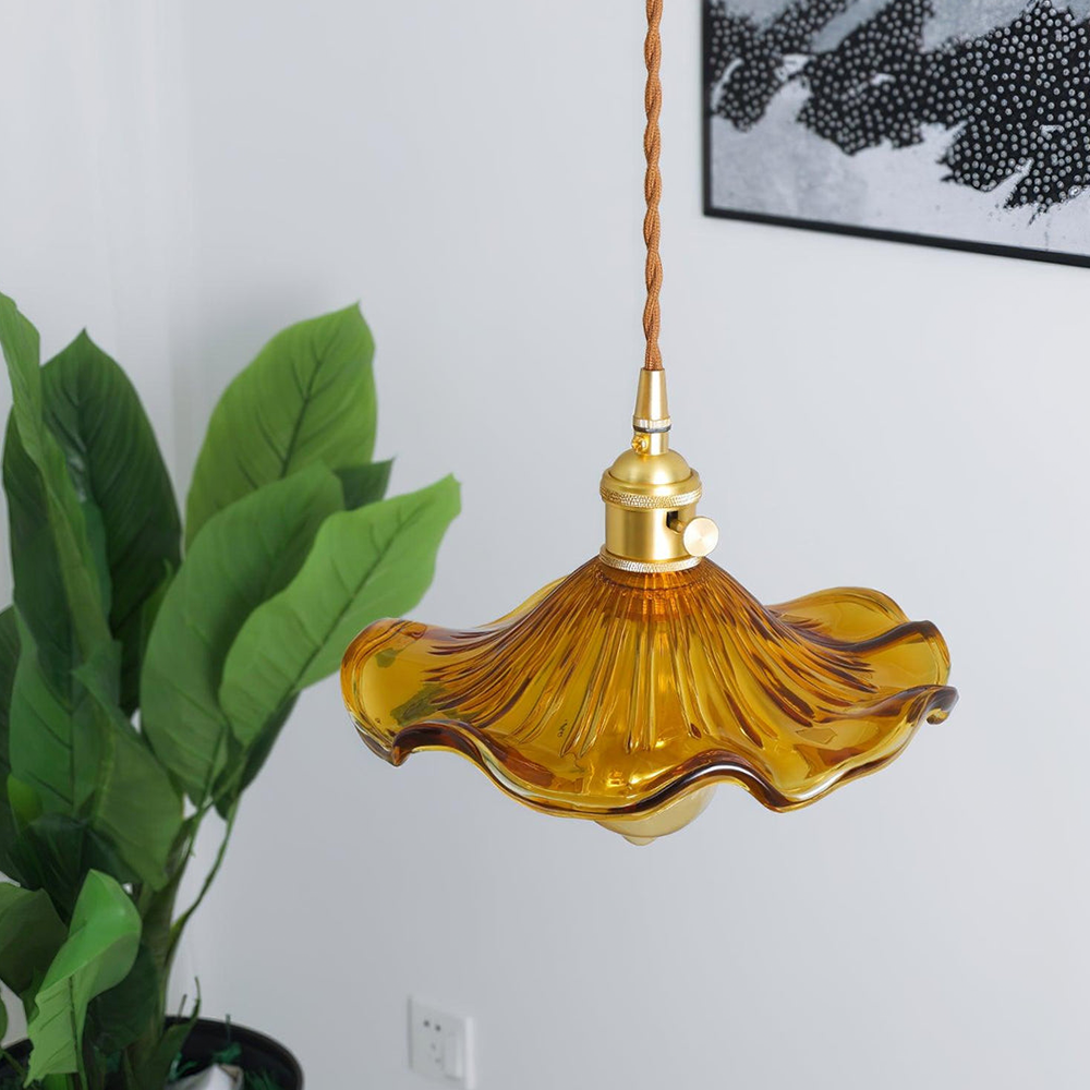 Lâmpada Flor Suspensa – Charme Natural e Espírito Terno 