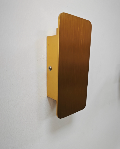 Nástěnné LED svítidlo minimalistické – subtilní světlo a moderní linie 