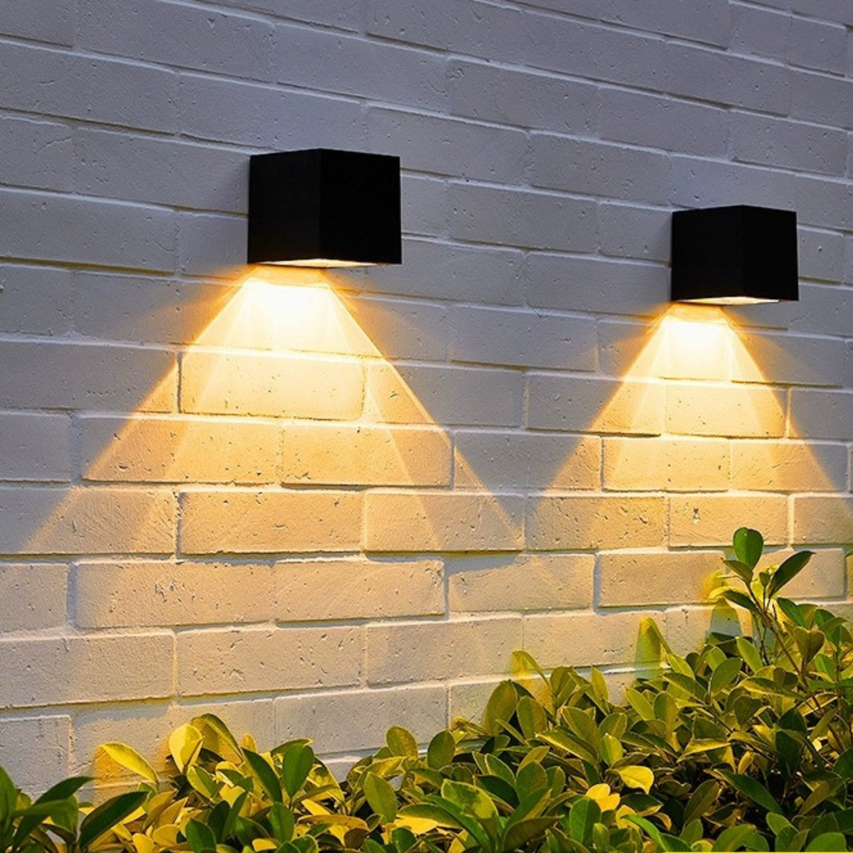 Zewnętrzna solarna lampa ścienna IP65 - trwałe, ekologiczne oświetlenie