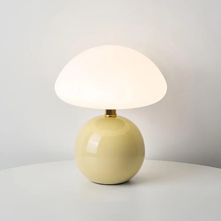 Bordslampa i form av svamp – elegans och originalitet 