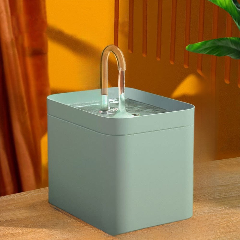 Pet Water Fountain – Continuous Circulation and Effective Filtration 