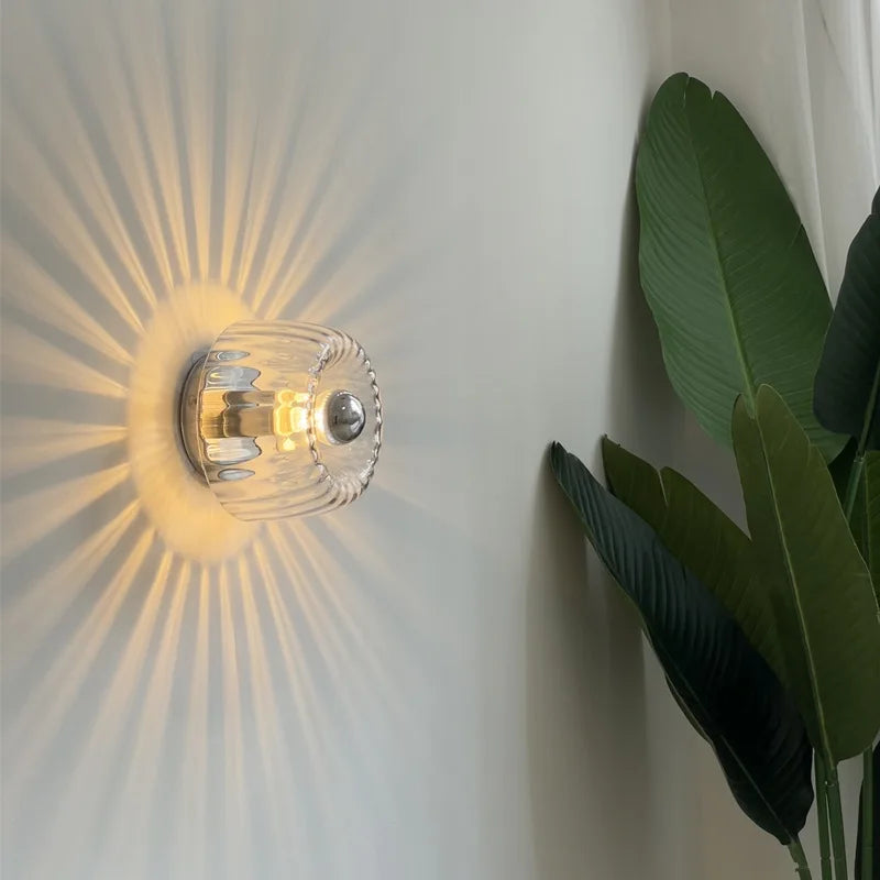 Iluminação de Parede Refinada – Jogo de Transparência e Luz 
