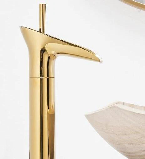Grifo de Cascada para Baño – Estilo Antiguo y Elegante 