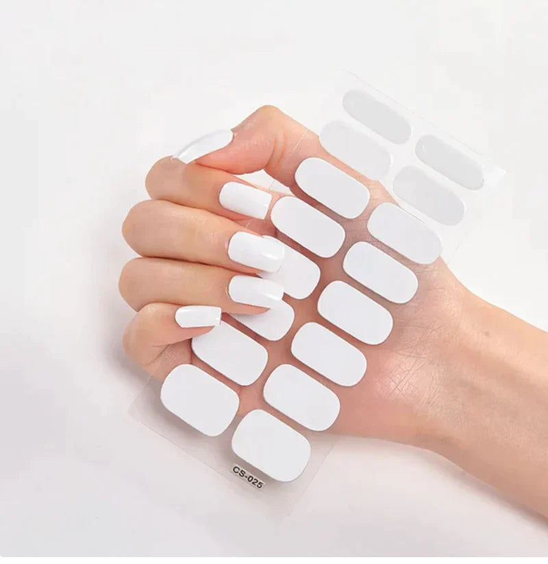 Ensemble d'ongles autocollants