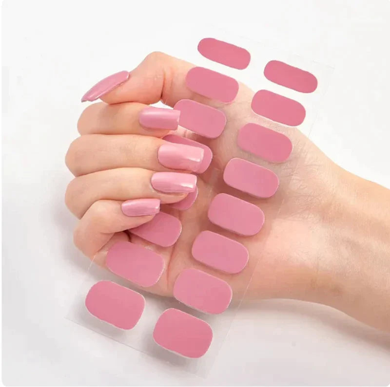 Ensemble d'ongles autocollants