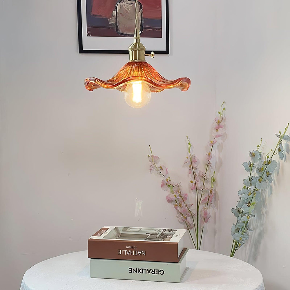 Lâmpada Flor Suspensa – Charme Natural e Espírito Terno 