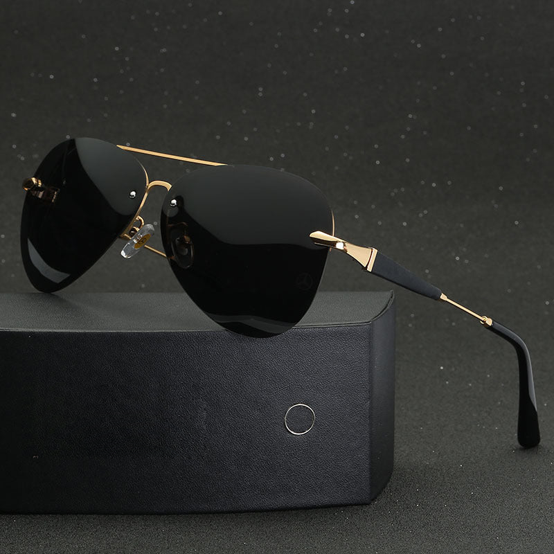 Solsikker – Aviator stil i sort og polariseret 