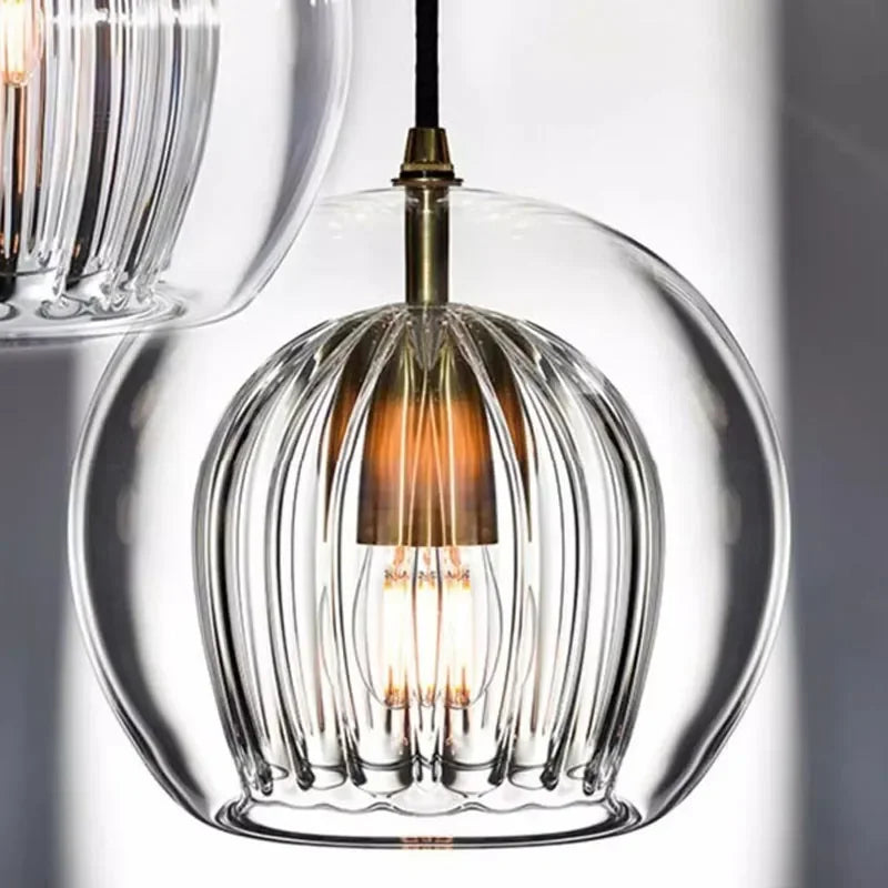 Moderne glasskulebelysning - mykt lys og raffinert stil