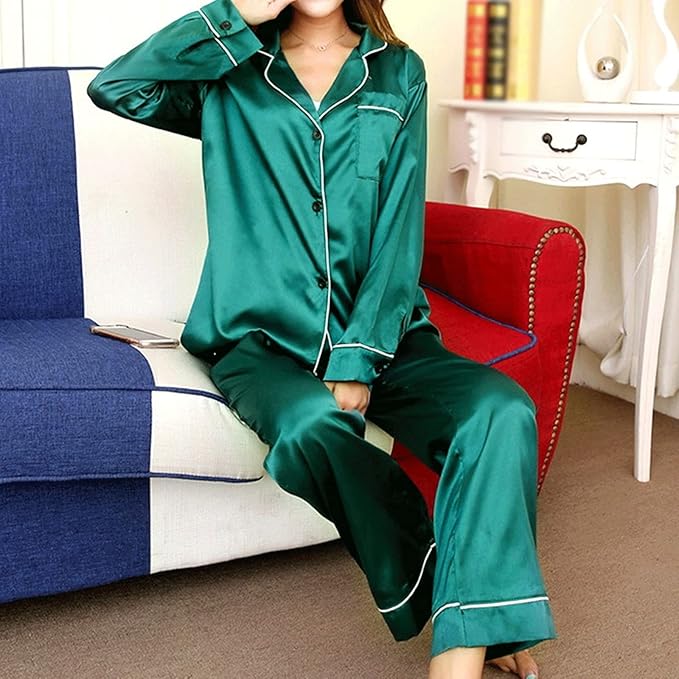 Sandra | Pajama Strălucitor – Eleganță Nocturnă și Atins Delicat 
