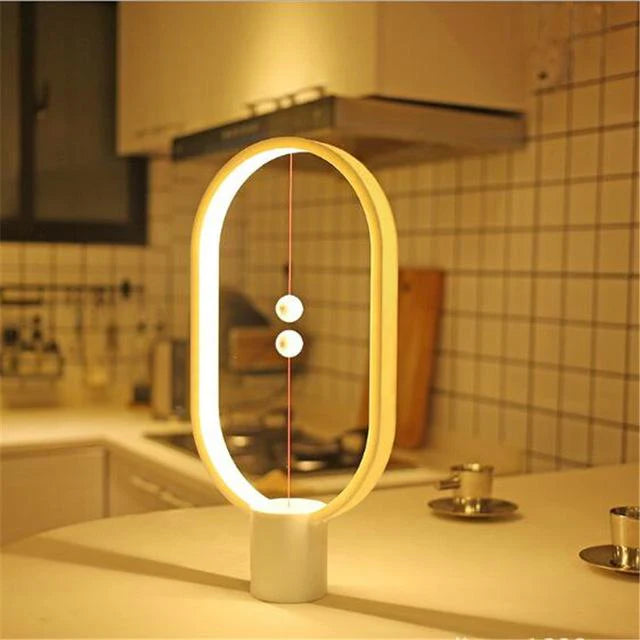Lampă magnetică - iluminare versatilă și fixare practică